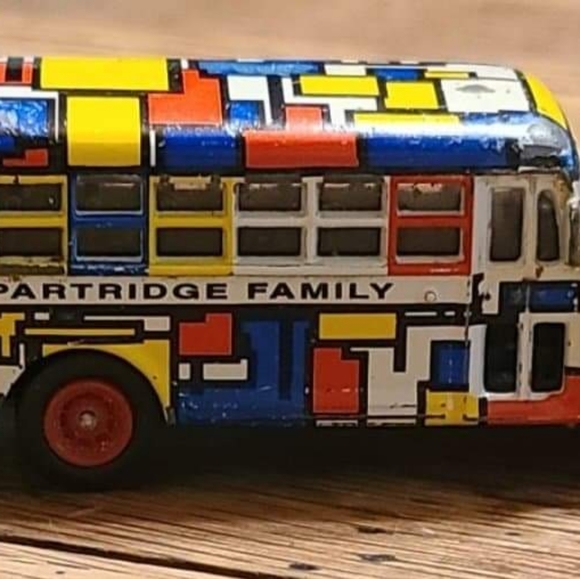 Miniature Partridge Family Bus - Picture 2 of 4
